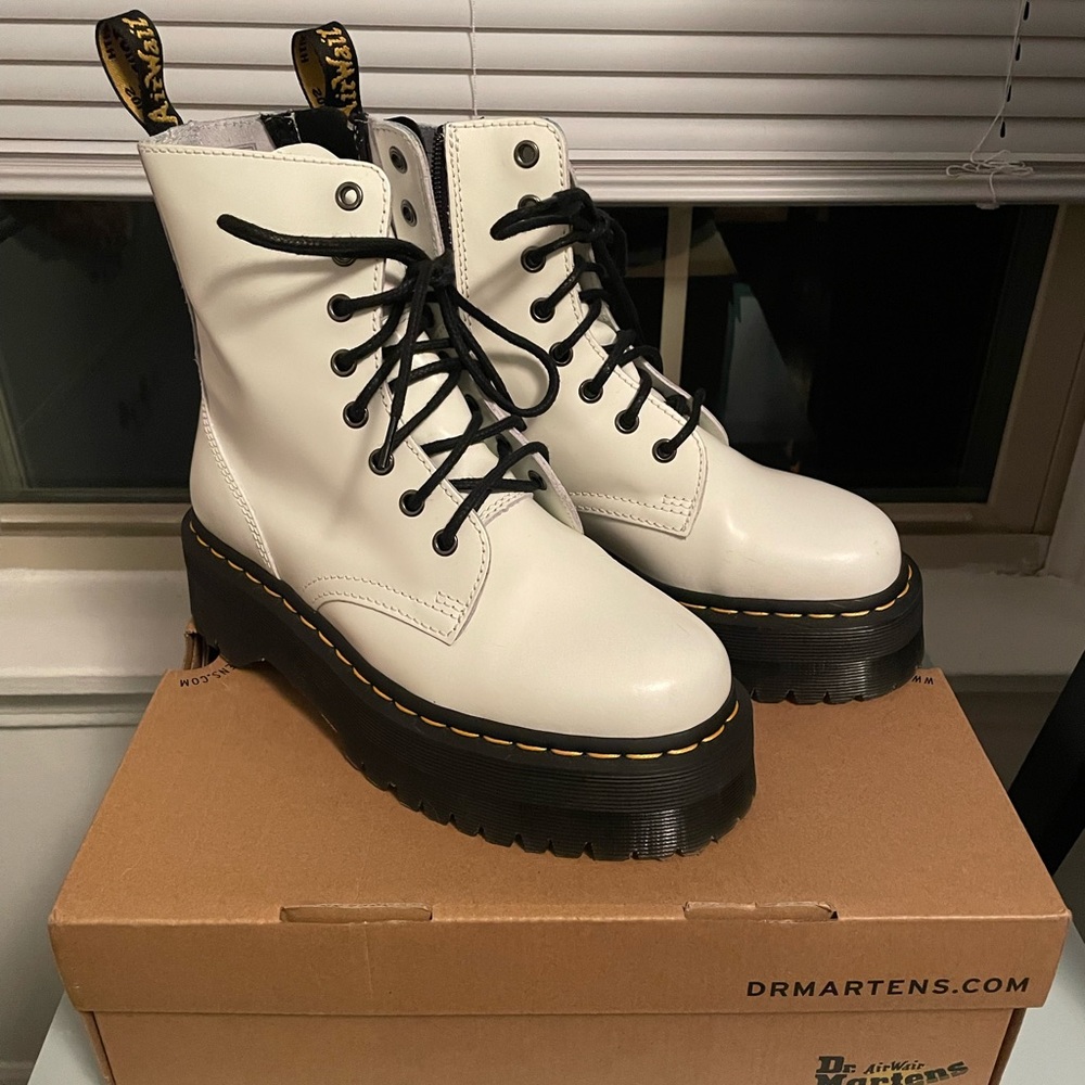 Dr. Martens Jadon platform boots
